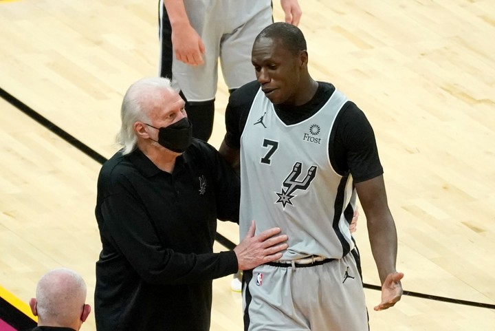 Rotácia zostavy sa nepripúšťa. Spurs s pokutou za nenasadenie hviezd